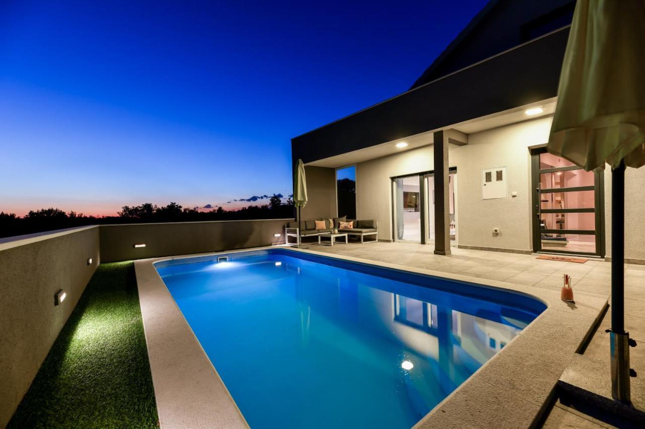 Luxurious Villa Natali Pridraga 外观 照片