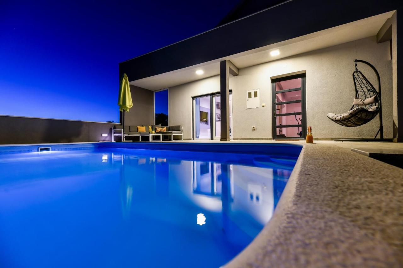 Luxurious Villa Natali Pridraga 外观 照片